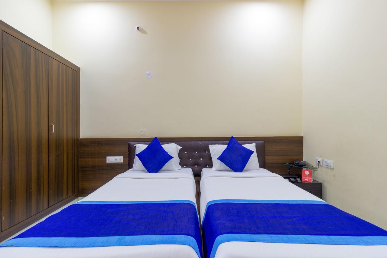 Oyo 7627 Royal Plaza Hotel Hyderabad Luaran gambar