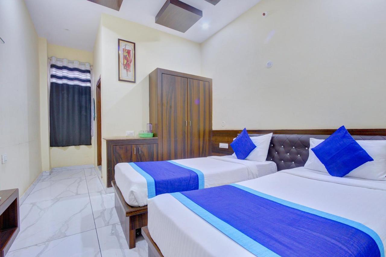 Oyo 7627 Royal Plaza Hotel Hyderabad Luaran gambar